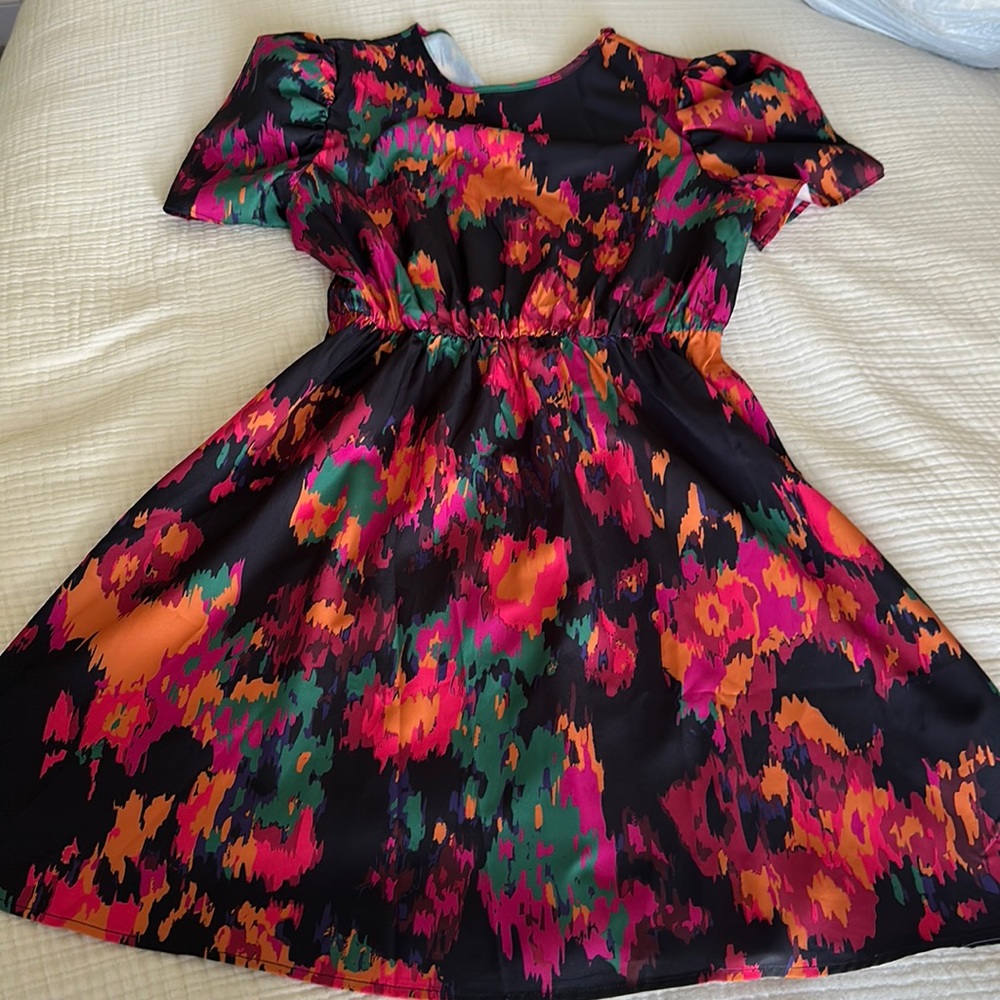CINCHED WAIST COLORFUL DRESS